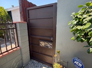 8039 Saloma Ave, Panorama City, CA 91402