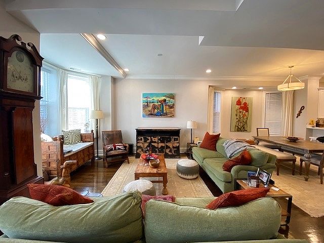 1st image of 3616 N Bosworth Ave #2J