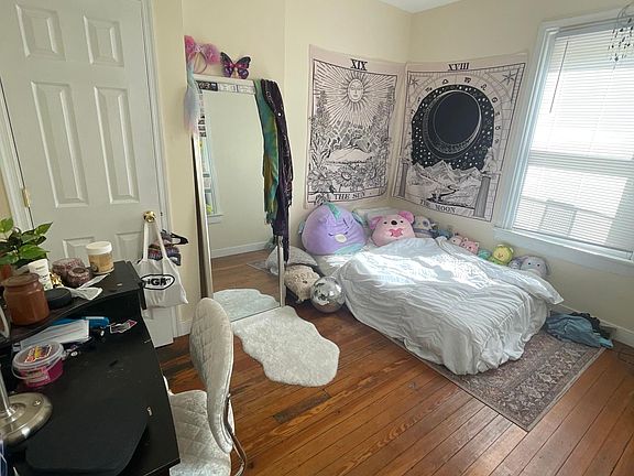 3rd image of 307 S Pine St