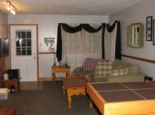 37 N Guyer St, Hobart, IN 46342