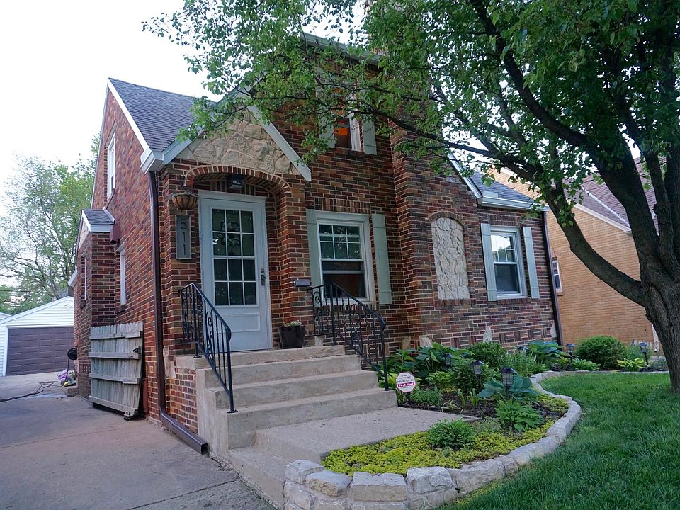 1st image of 511 W Lawndale Ave
