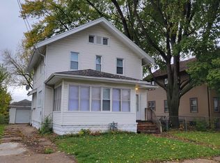 2207 10th St, Rockford, IL