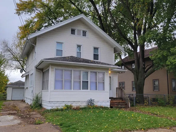 2207 10th St, Rockford, IL 61104