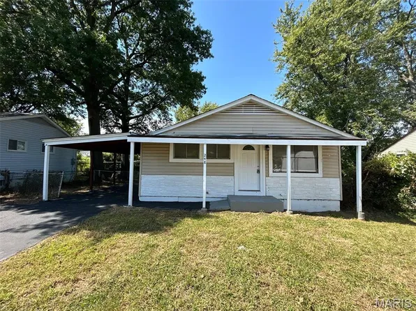 248 Perthshire Rd, Saint Louis, MO 63137