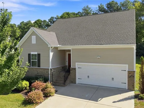 7607 Old Guild Rd, North Chesterfield, VA 23237