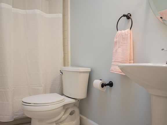 4th image of 3536 Tiara Way W