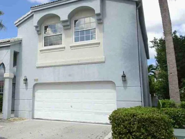 989 NW 156th Avenue, Pembroke Pines, FL 33028