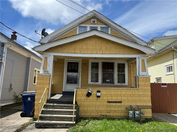 102 E End Ave, Buffalo, NY 14225