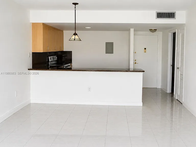 16740 NE 9th Ave #608 — Photo 3