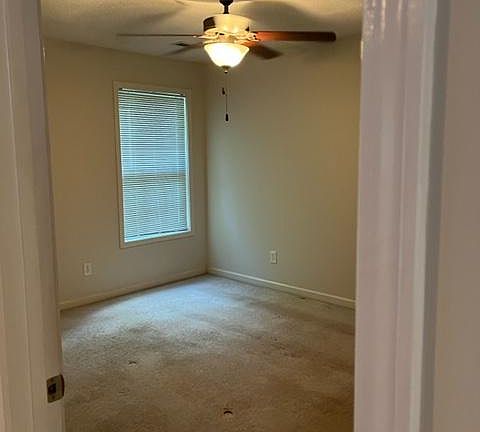 5th image of 3206 Sweet Pine Way