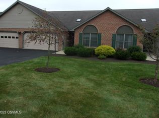 20 Rolling Ridge Dr, Milton, PA 17847