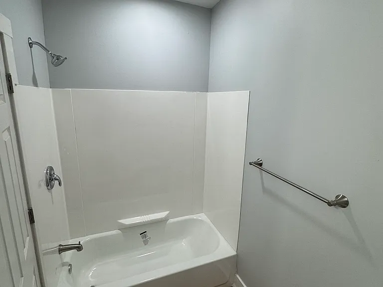 2312 Woodstock Ave #1 — Photo 6
