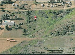 33730 Hanawalt Rd, Saugus, CA 91390