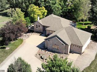 1524 239th St, State Center, IA 50247