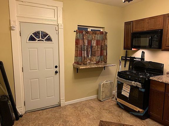 4th image of 5651 Janet Ave