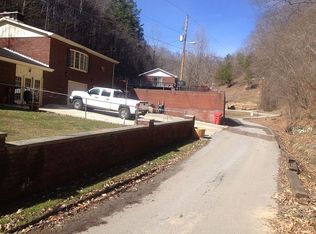 173 Kentucky Dr, Hindman, KY 41822