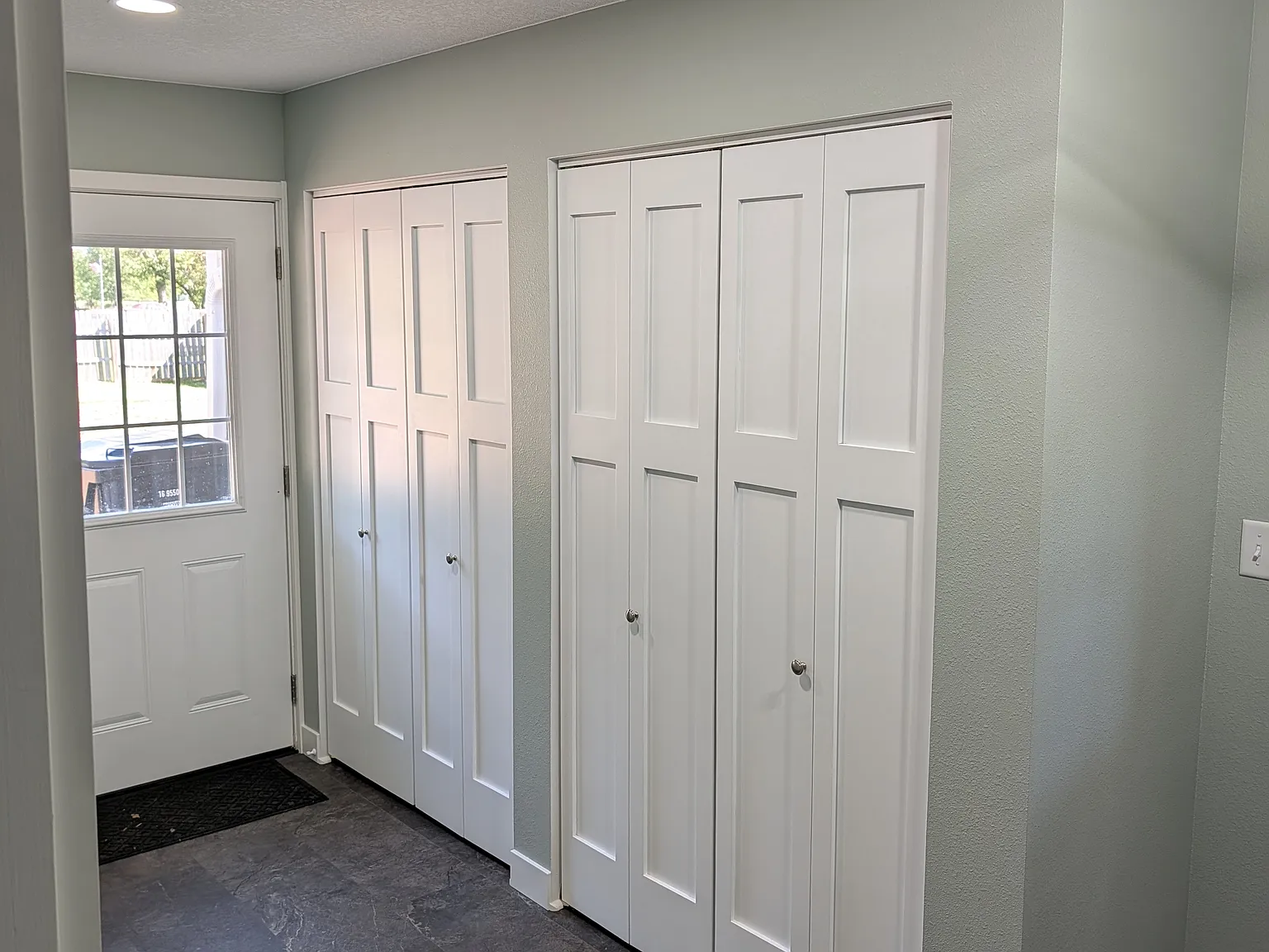 3 bed, 2400 sqft, $1,850 — Photo 4