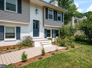 104 Groh Ln, Annapolis, MD 21403
