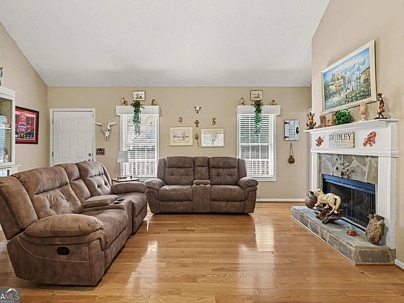 2nd image of 4948 Rancho Ct