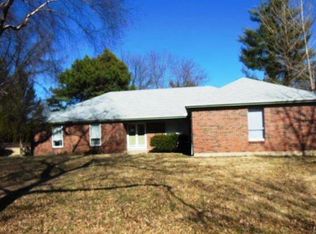 1810 Cayman Ct, Chesterfield, MO