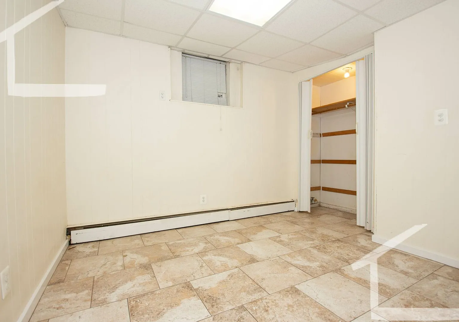 1beds basement apartment in Allston is now available — Photo 4