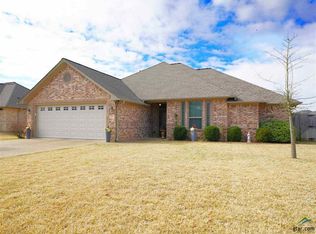 205 Bedford Pl, Bullard, TX 75757