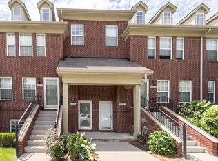 23281 Cornerstone Village Dr, Southfield, MI 48075