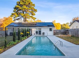 703 Pine Ridge Dr, Greensboro, NC 27406