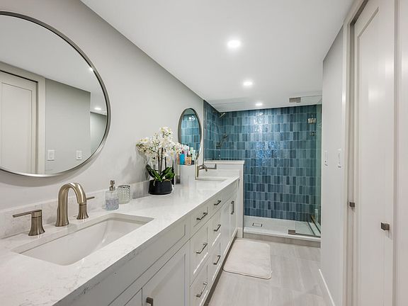 4th image of 6371 Pelican Bay Blvd APT 1