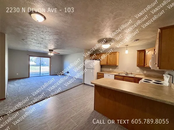 2230 N Devon Ave APT 103, Tea, SD 57064