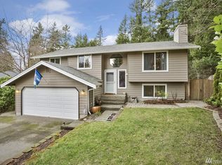 9290 Oneida Cir NW, Bremerton, WA 98311