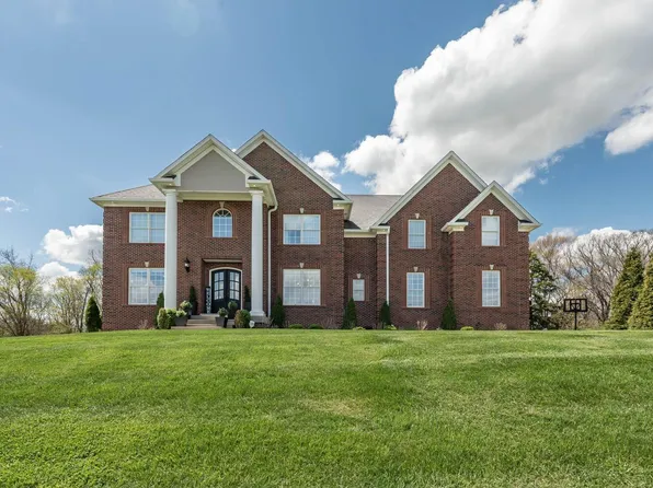 4610 S Whooping Crane Ln, Bloomington, IN 47403