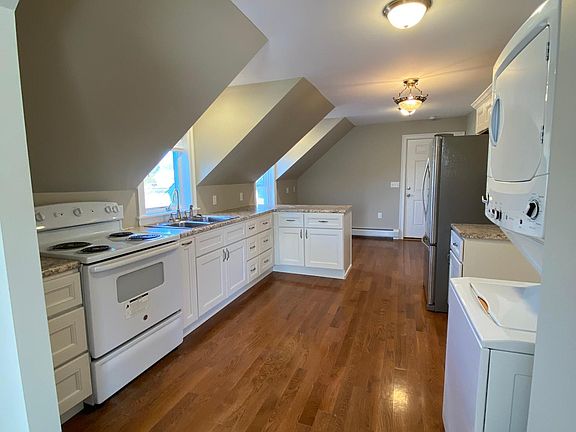 4th image of 41 Jannell Ct #B
