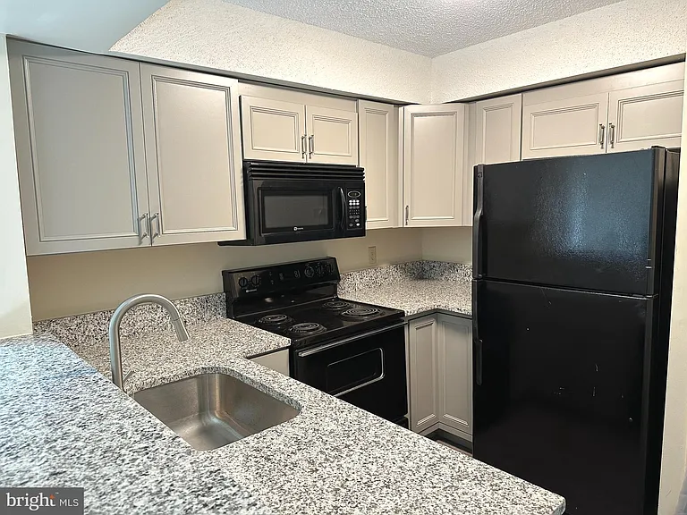 14003 Justin Way #C-5 — Photo 2