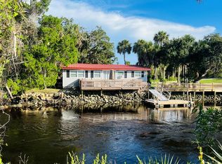 39 SE 205th St, Suwannee, FL 32692