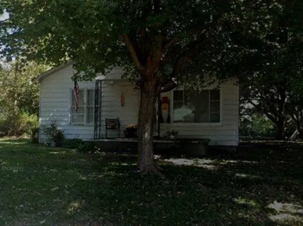 307 N Maple St, Troy, TN 38260