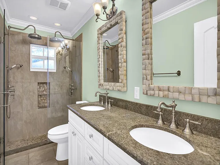 726 Flamevine Ln — Photo 16