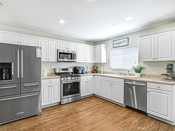 4th image of 15115 Courtney Ln