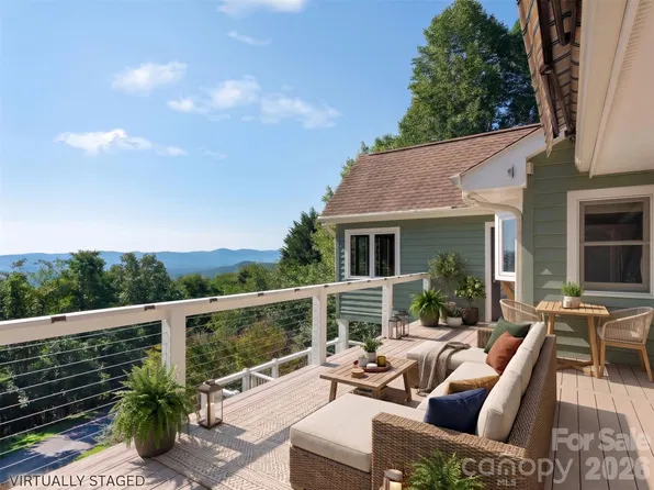 288 Roberts Dr, Laurel Park, NC 28739