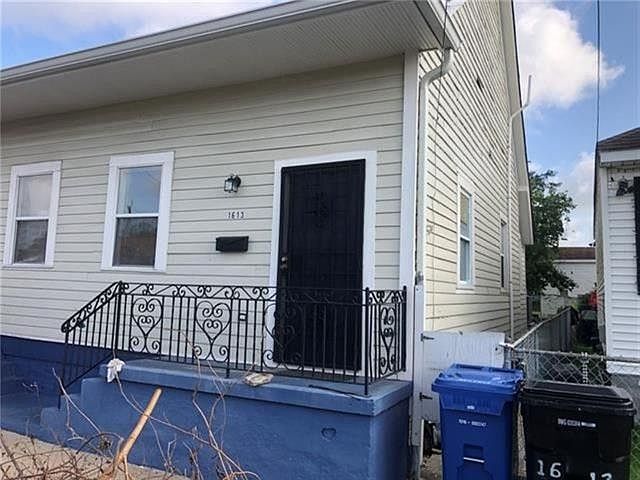 1st image of 1613 Marais St