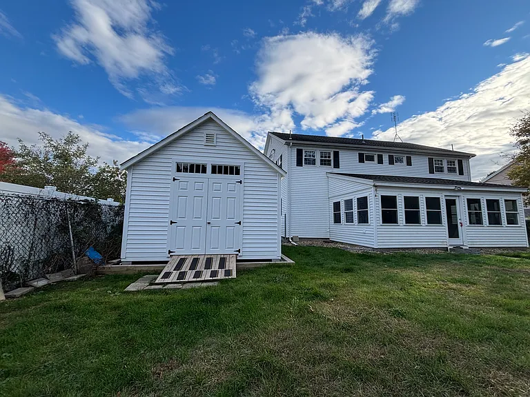 11-15 Marie Ln — Photo 14