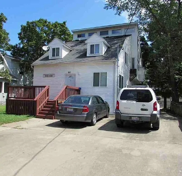513 Ash St - Carbondale, IL