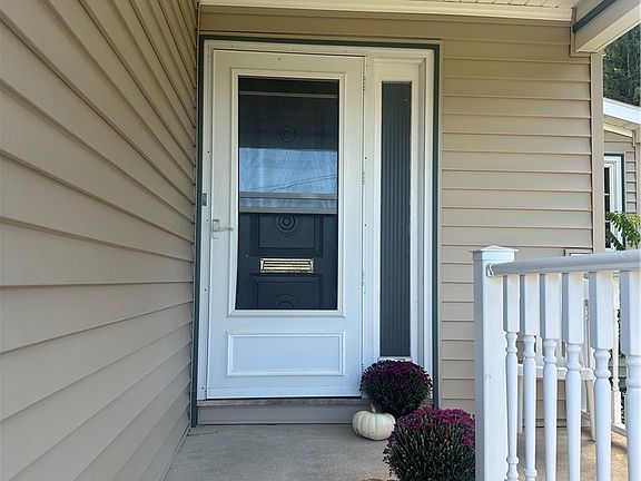 4th image of 162 Watauga Ave