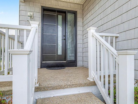 2nd image of 518 Lafayette Blvd