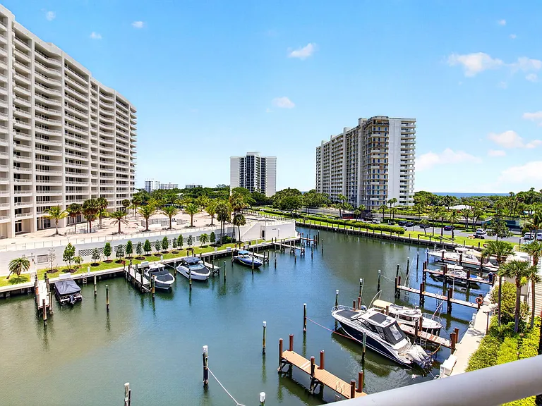 4101 N Ocean Blvd #401 — Photo 4