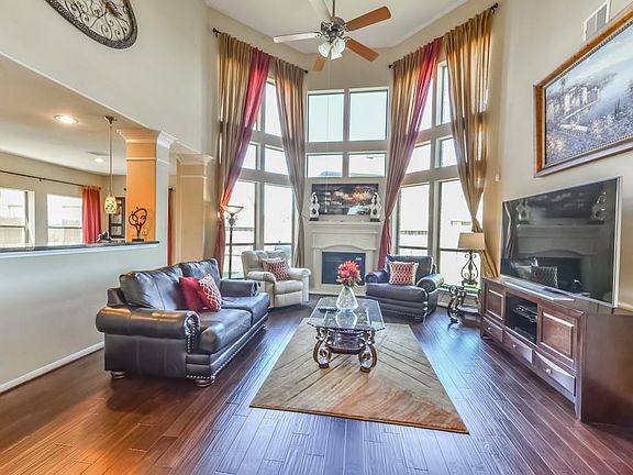 5th image of 9943 Heritage Water Ct