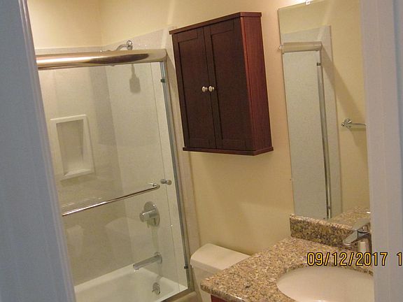 4th image of 225 Echo Ave APT 4