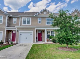 574 Orbison Dr, Wilmington, NC 28411