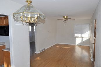 5th image of 455 Newton St