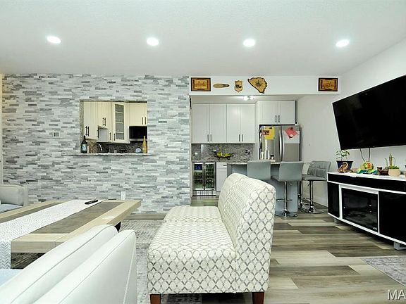 4th image of 2535 Senator Ct Unit I